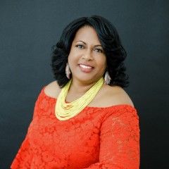 Denise Grigsby in another lovely ensemble.